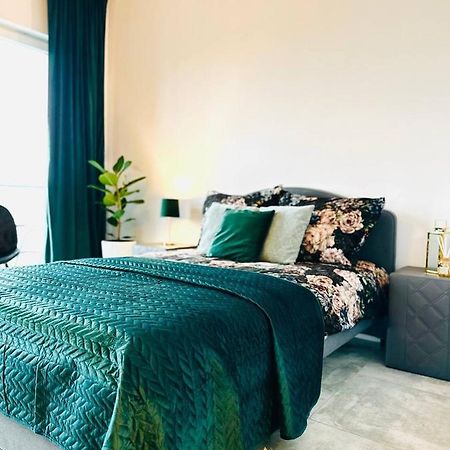 华沙Uroczy Apartament Blisko Centrum Warszawy公寓 外观 照片